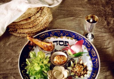 Passover Jewish Thornhill 2017 Shul Matza real